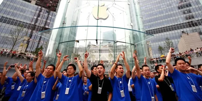 Apple Dismisses App Store Staff for Alleged Bribery in Game Promotion
