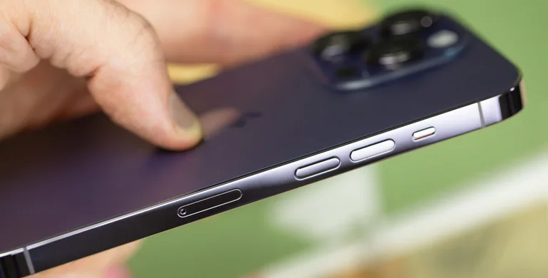 Apple Reveals: Using iPhone 15 Without a Case May Alter Its Color! Temporarily?