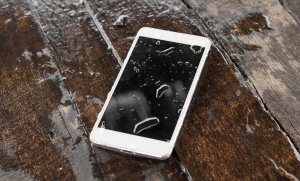 How to Repair an iPhone Water Damage